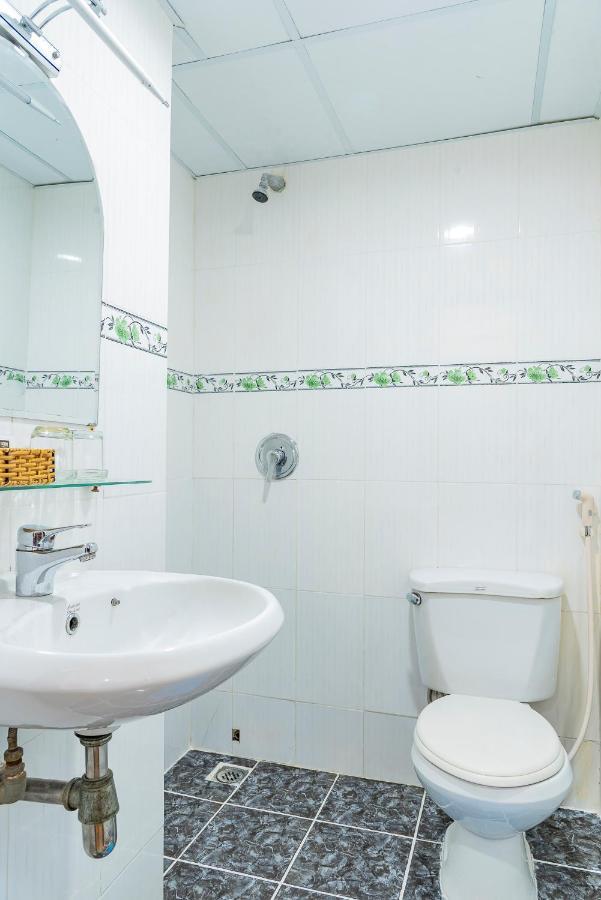 Cosmo Square Hotel Ho Chi Minh-stad Buitenkant foto